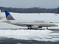 United Airlines - N850UA- 2002 Airbus A319-131 - Albany County (ALB), NY - 03/15/17