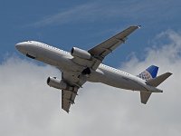 United Airlines - N472UA - 2001 Airbus A320-232 - Broward County (FFL), FL - 04/25/17