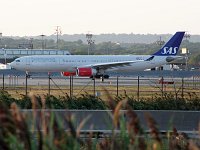 SAS - LN-RKH - 2002 Airbus A330-343 - Union County, NJ (EWR) - 09/04/16