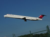 Delta Air Lines - N908DE - 1992 McDonnell Douglas MD-88 - Albany County (ALB), NY - 06/29/16