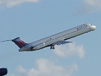 Delta Air Lines - N917DE - 1993 McDonnell Douglas MD-88 - Albany County (ALB), NY - 06/09/16