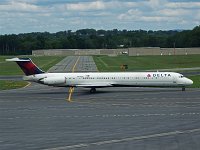 Delta Air Lines - N946DL - 1989 McDonnell Douglas MD-88 - Albany County (ALB), NY - 07/16/16