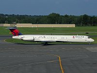Delta Air Lines - N982DL - 1991 McDonnell Douglas MD-88 - Albany County (ALB), NY - 07/18/17